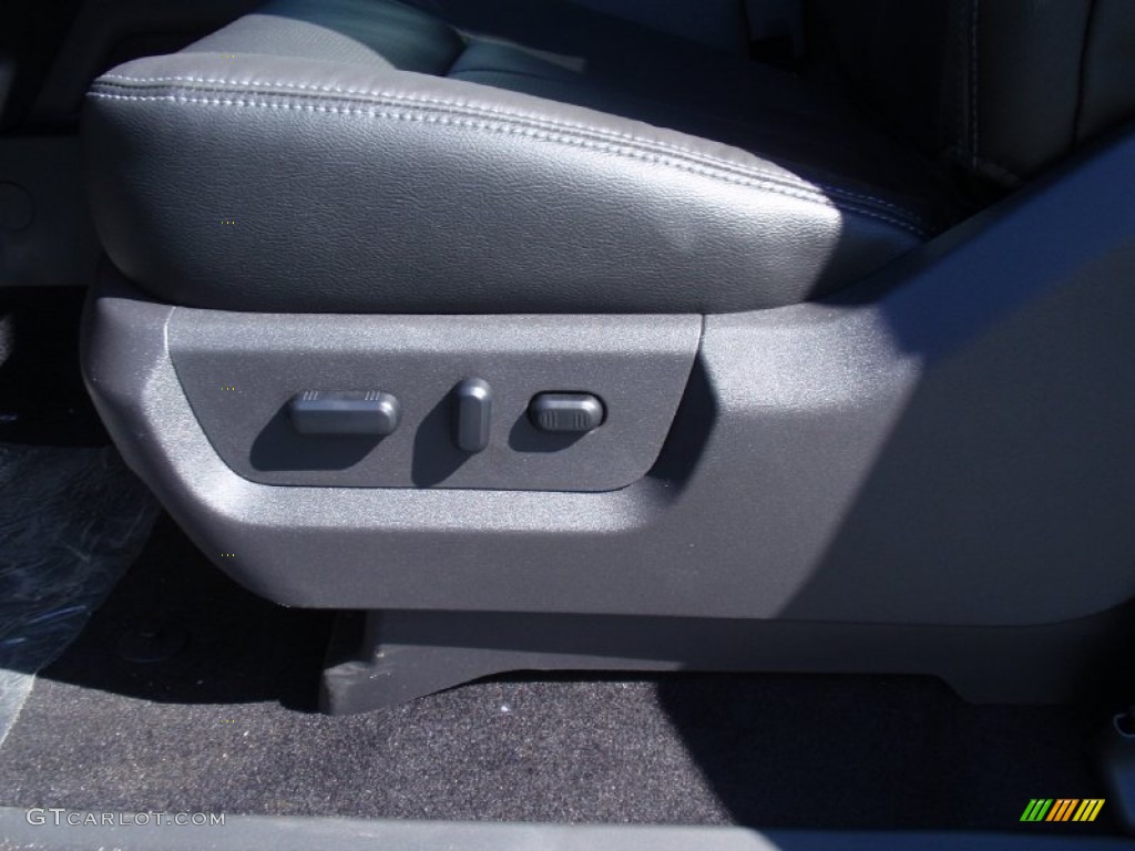 2014 F350 Super Duty Lariat Crew Cab 4x4 Dually - Tuxedo Black Metallic / Black photo #29