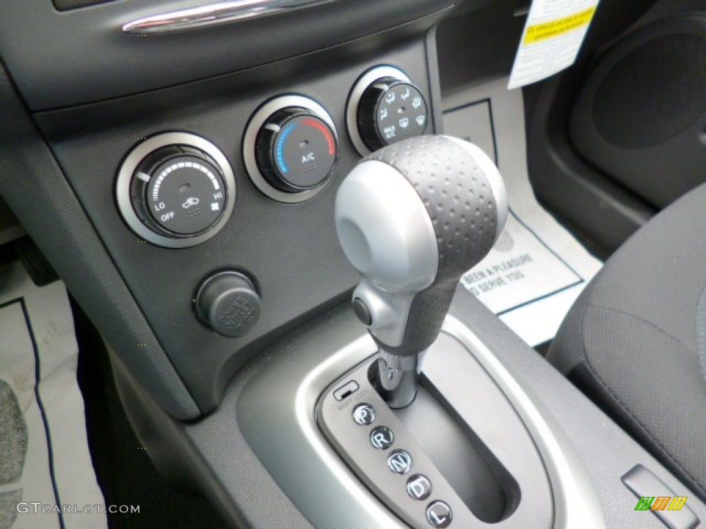 2014 Nissan Rogue Select S AWD Transmission Photos