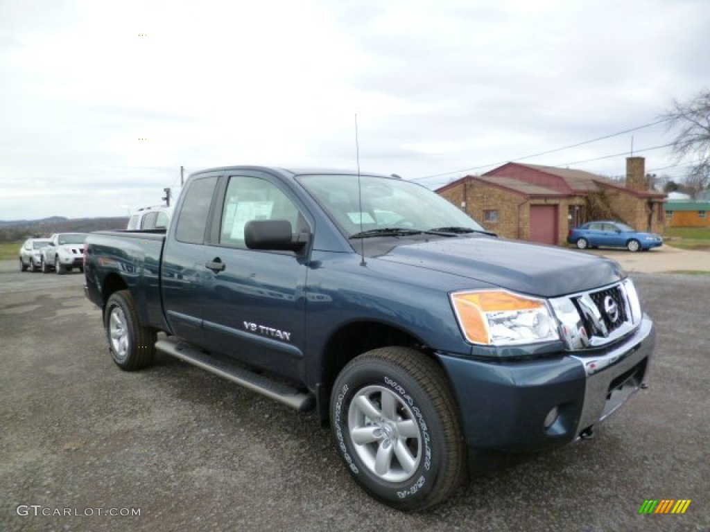 2014 Titan SV King Cab 4x4 - Graphite Blue / Charcoal photo #1