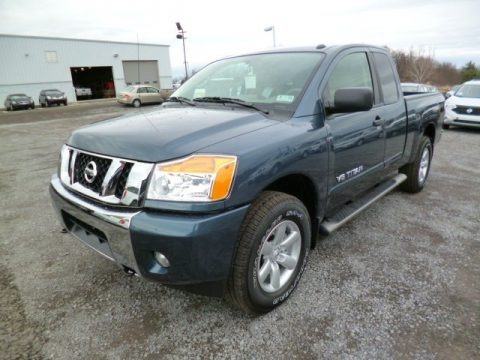 2014 Nissan Titan SV King Cab 4x4 Data, Info and Specs