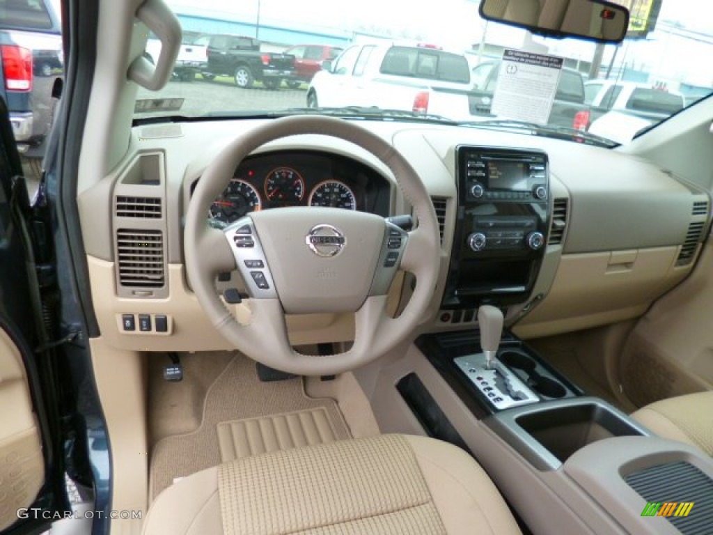 2014 Titan SV King Cab 4x4 - Graphite Blue / Almond photo #14