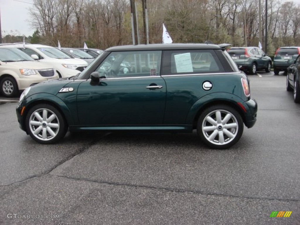 2010 Cooper S Hardtop - British Racing Green Metallic / Grey/Carbon Black photo #3