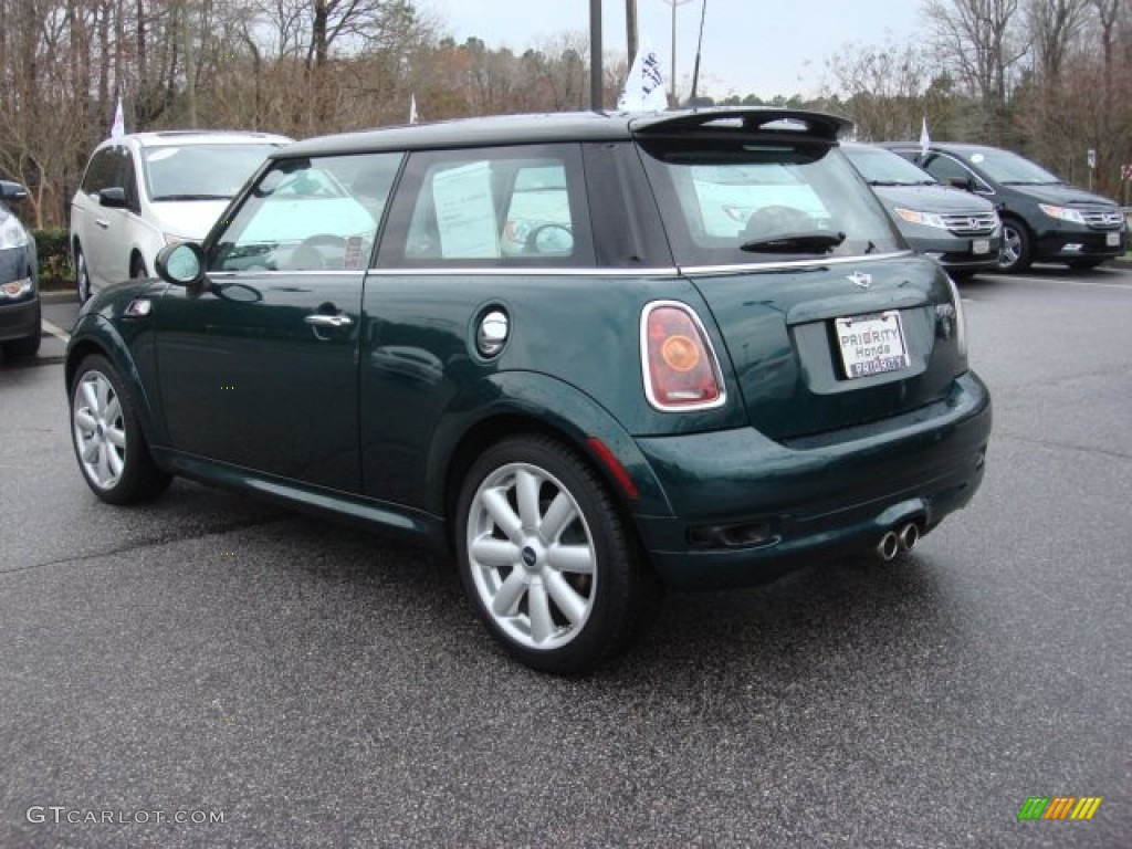 2010 Cooper S Hardtop - British Racing Green Metallic / Grey/Carbon Black photo #4