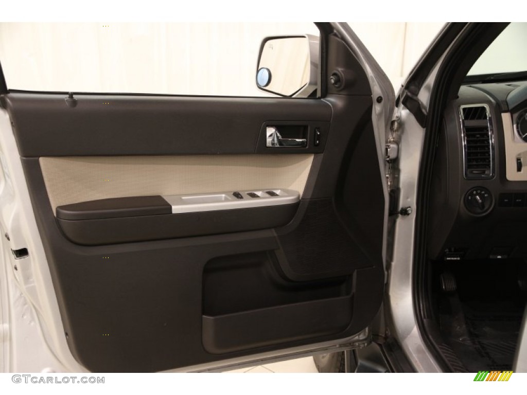 2009 Mercury Mariner V6 Premier 4WD Black Door Panel Photo #92317146
