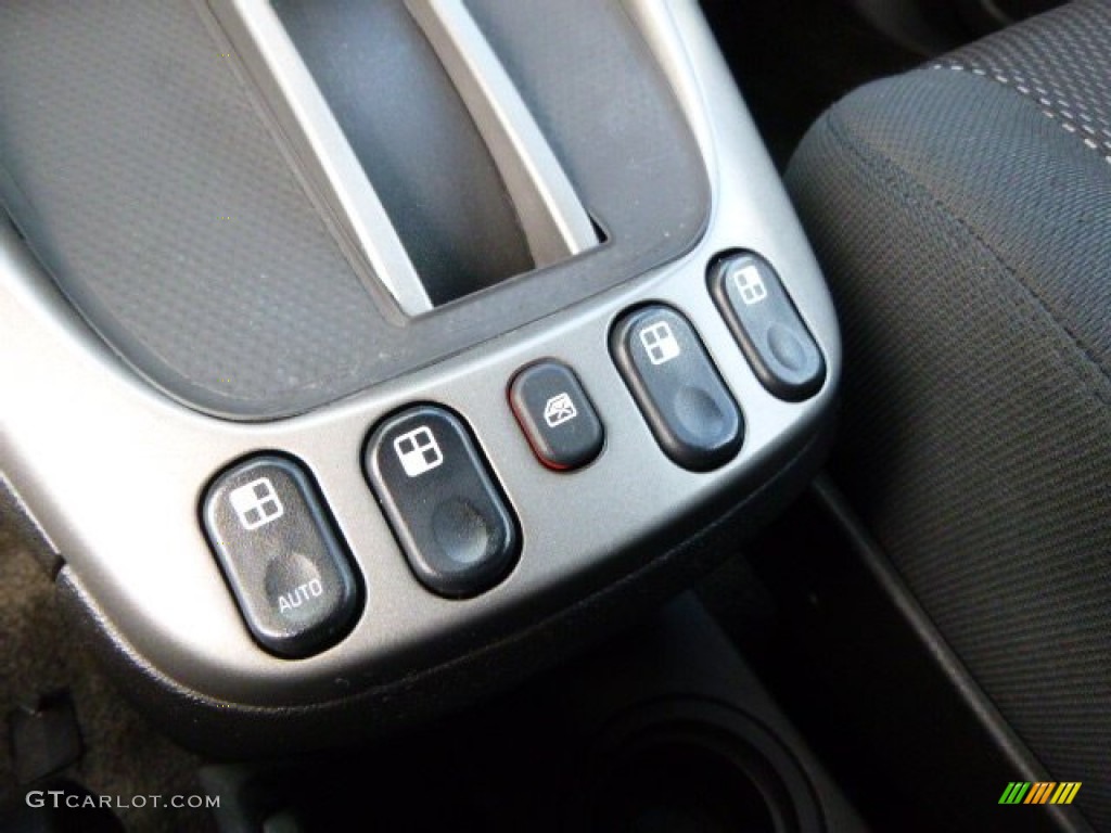 2006 Torrent AWD - Silver Alloy Metallic / Ebony Black photo #17