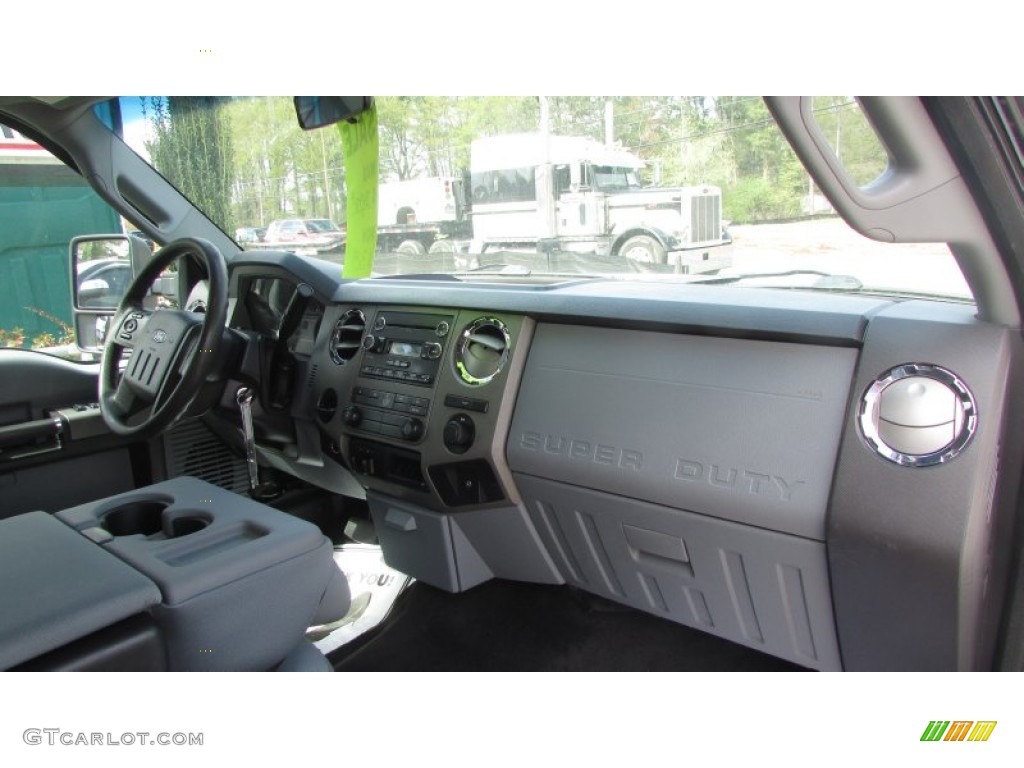 2012 F350 Super Duty XLT Crew Cab Dually - Oxford White / Steel photo #47