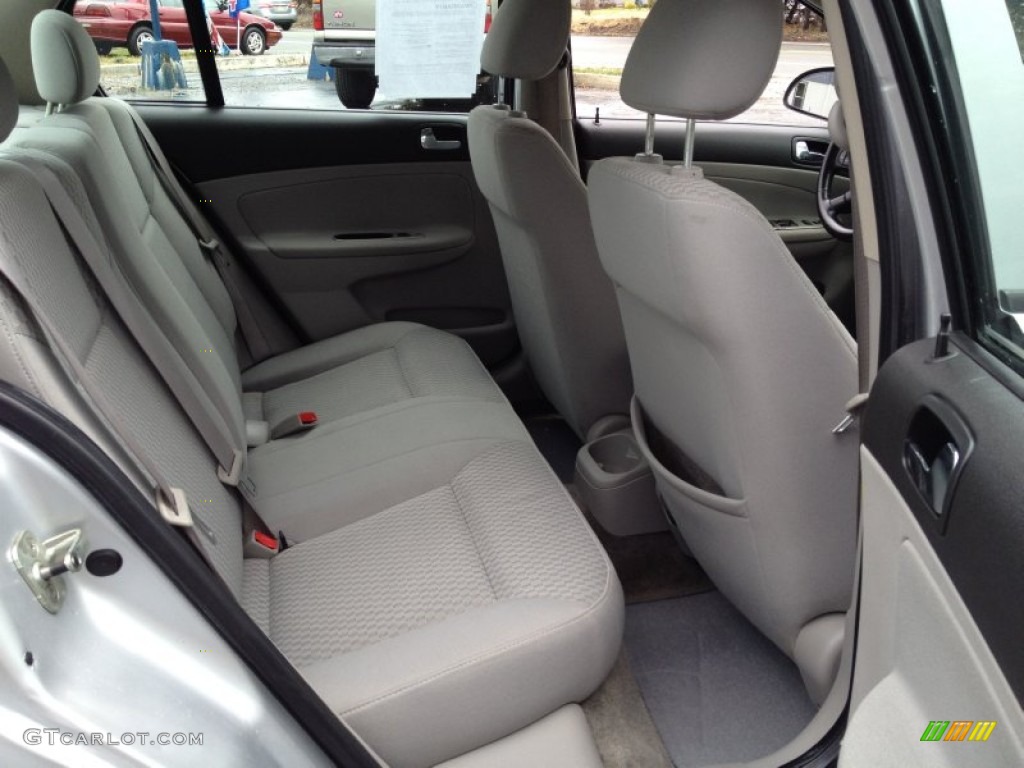 2005 Cobalt LS Sedan - Ultra Silver Metallic / Gray photo #14