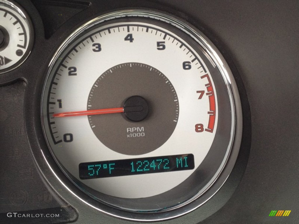 2005 Cobalt LS Sedan - Ultra Silver Metallic / Gray photo #30