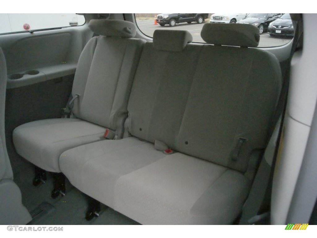 2014 Sienna LE AWD - Silver Sky Metallic / Light Gray photo #8