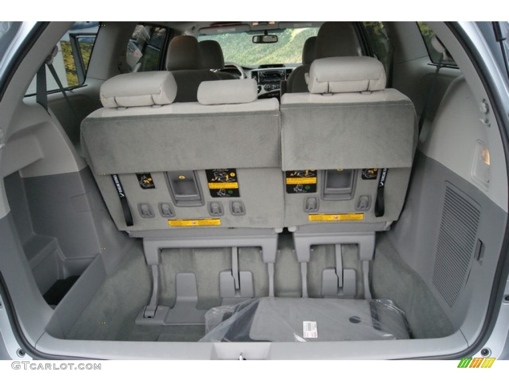 2014 Sienna LE AWD - Silver Sky Metallic / Light Gray photo #9