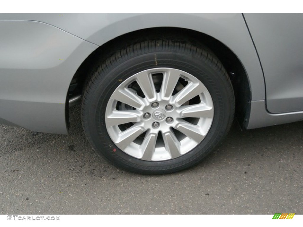 2014 Sienna LE AWD - Silver Sky Metallic / Light Gray photo #10