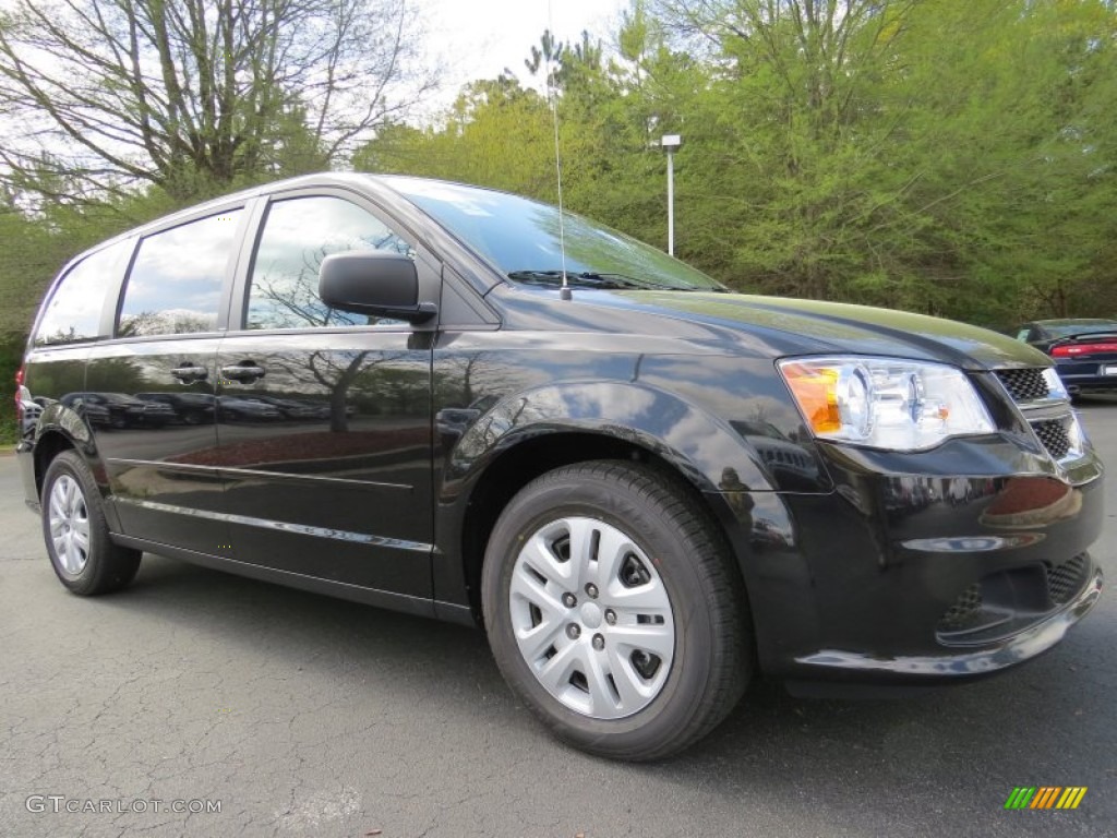 2014 Grand Caravan SE - Brilliant Black Crystal Pearl / Black/Light Graystone photo #4