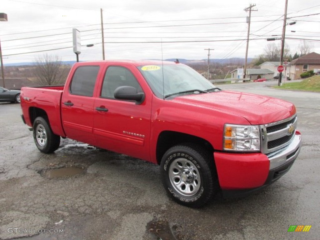 Victory Red 2009 Chevrolet Silverado 1500 LS Crew Cab 4x4 Exterior Photo #92332428