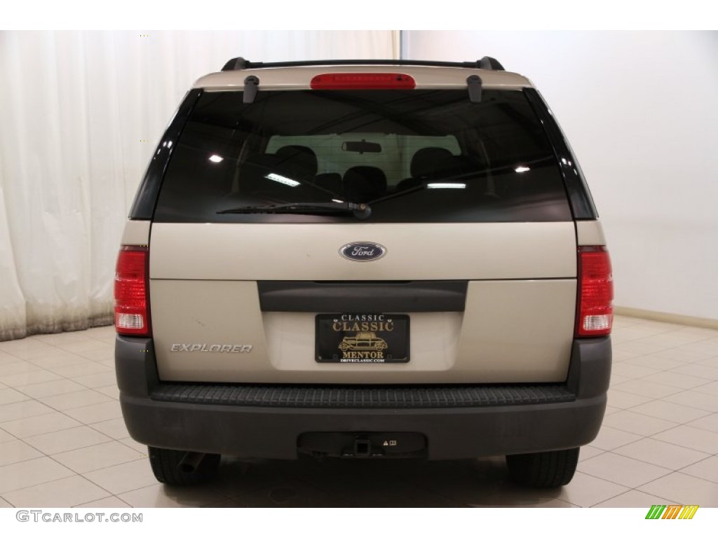 2004 Explorer XLS 4x4 - Pueblo Gold Metallic / Medium Parchment photo #13