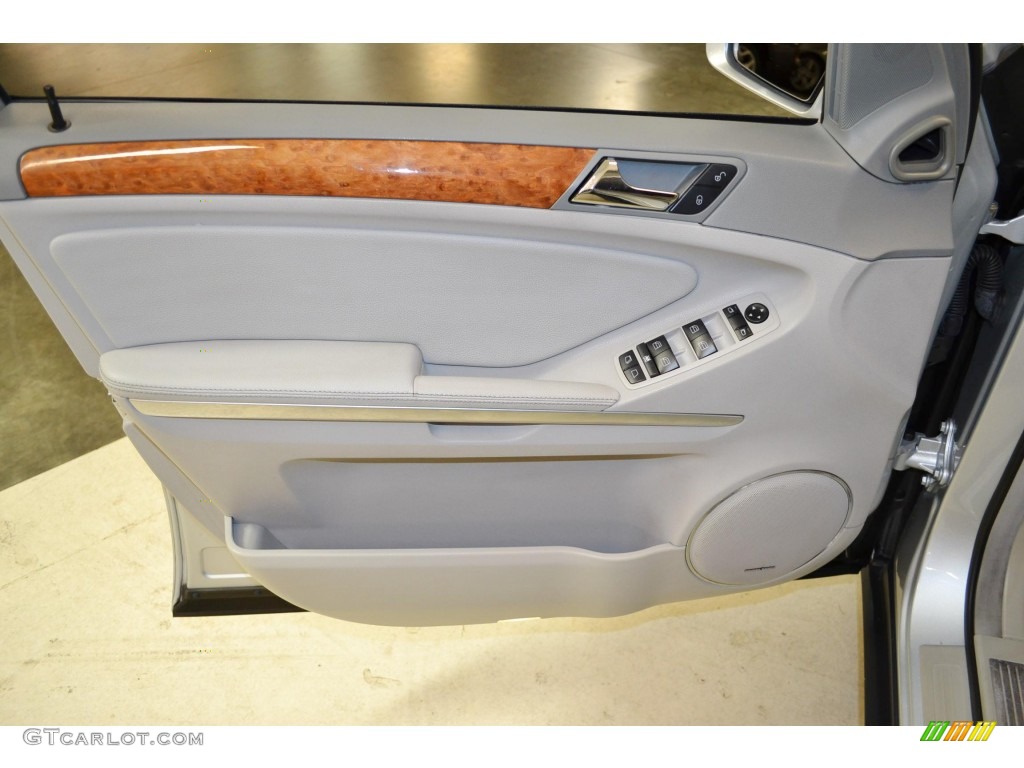 2007 Mercedes-Benz GL 450 Ash Grey Door Panel Photo #92334306