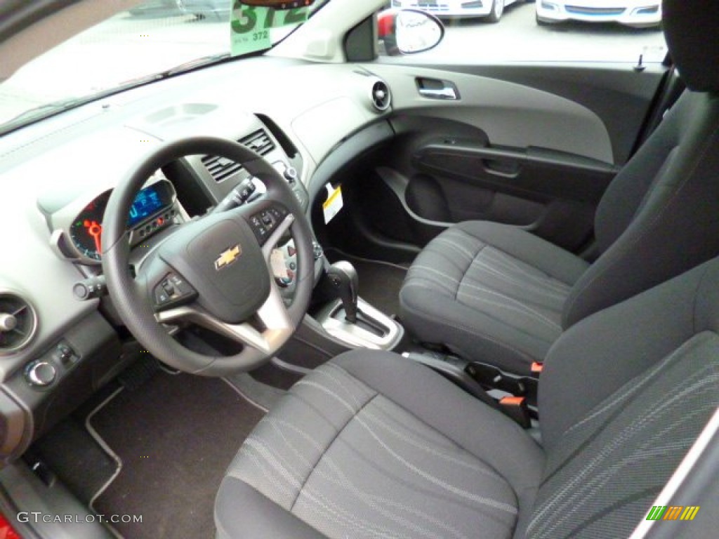 Jet Black/Dark Titanium Interior 2014 Chevrolet Sonic LT Hatchback Photo #92334363