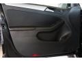 Black - Jetta SE Sedan Photo No. 11