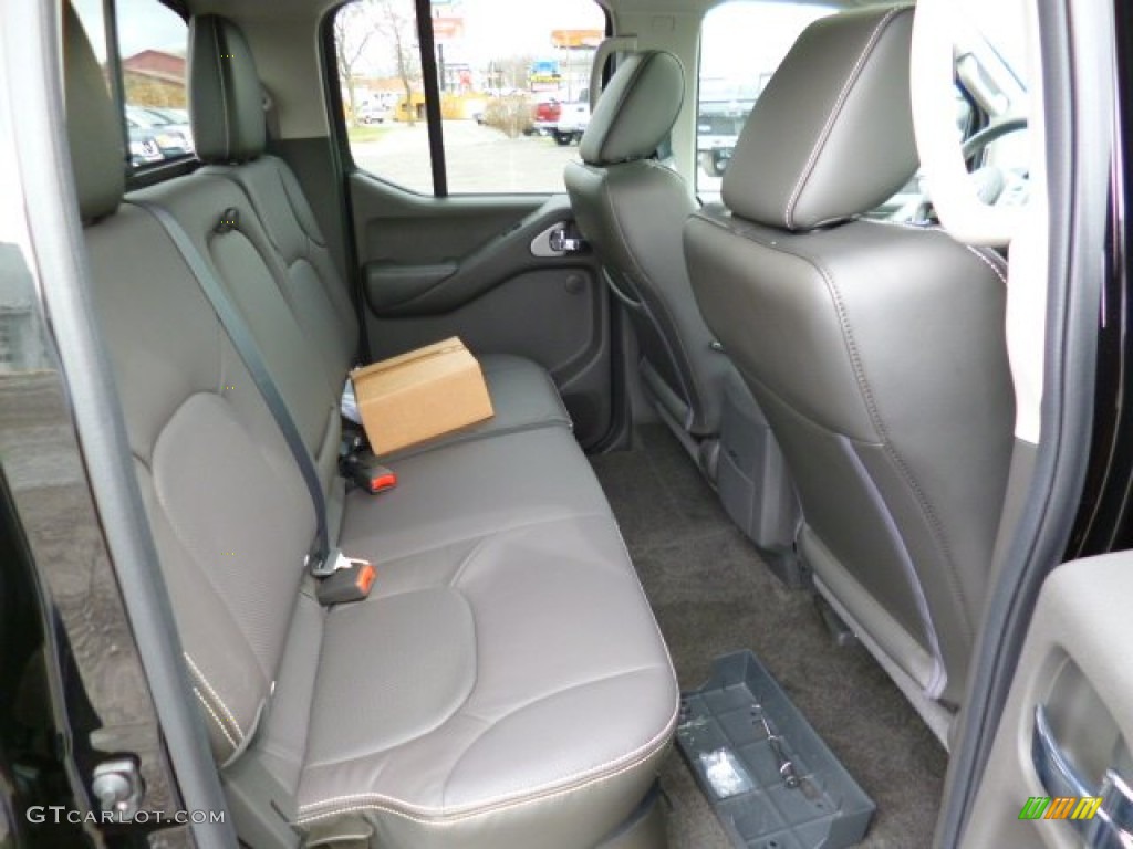 Pro-4X Graphite/Steel Interior 2014 Nissan Frontier Pro-4X Crew Cab 4x4 Photo #92341364