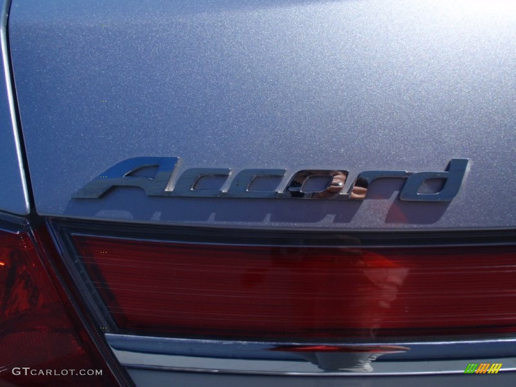 2011 Accord EX-L V6 Sedan - Alabaster Silver Metallic / Gray photo #20