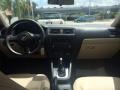 Black - Jetta SE Sedan Photo No. 12