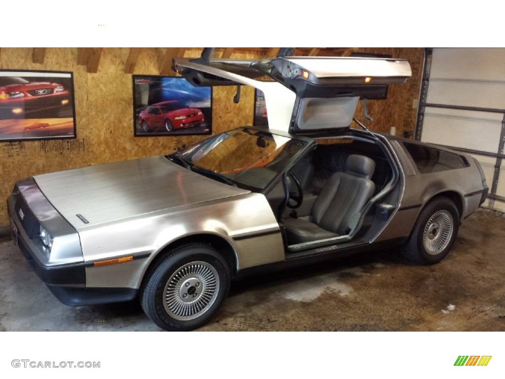 1983 Delorean DMC-12 Standard DMC-12 Model Exterior Photos