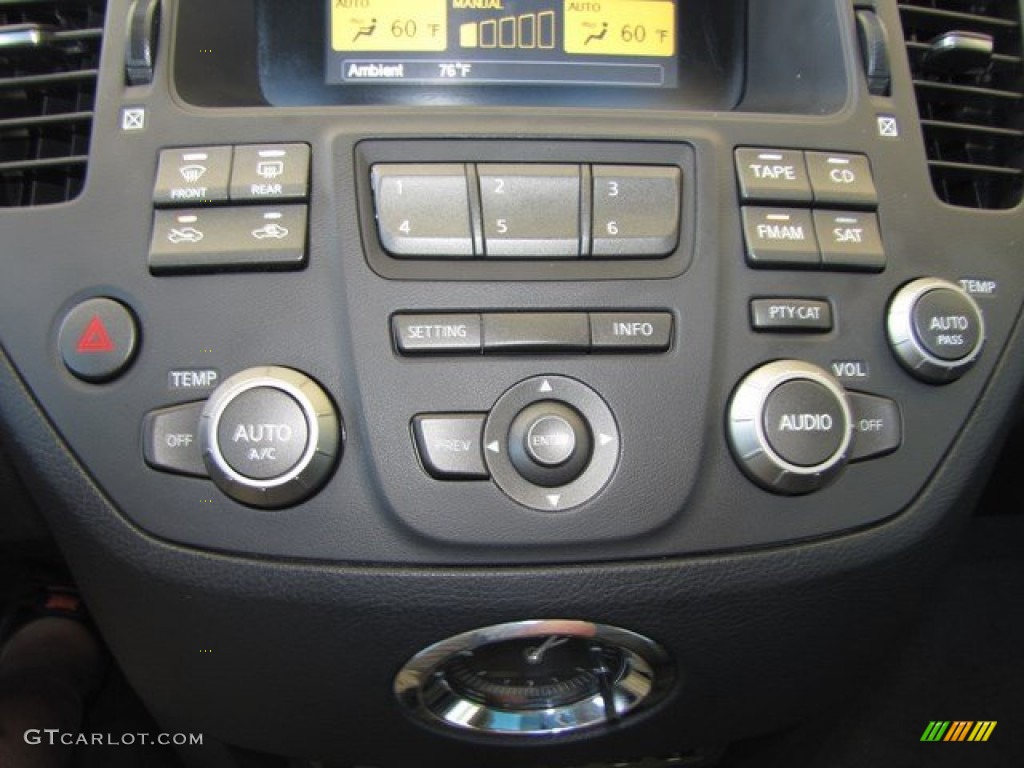 2004 Infiniti M 45 Controls Photo #92347107