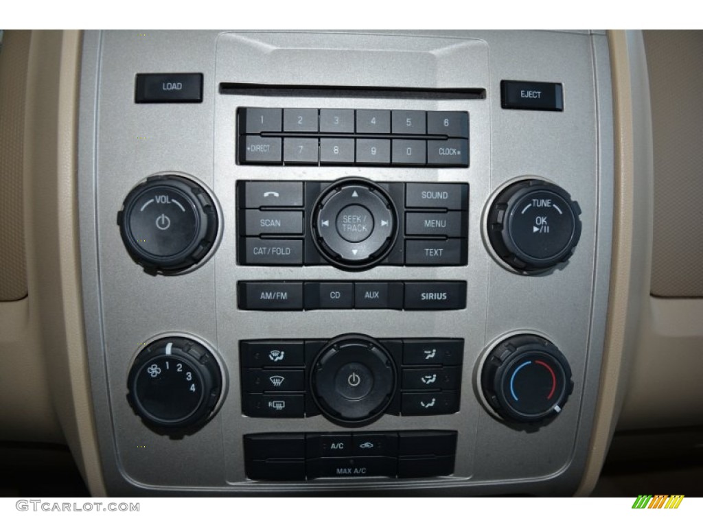 2009 Ford Escape XLT V6 Controls Photo #92348694