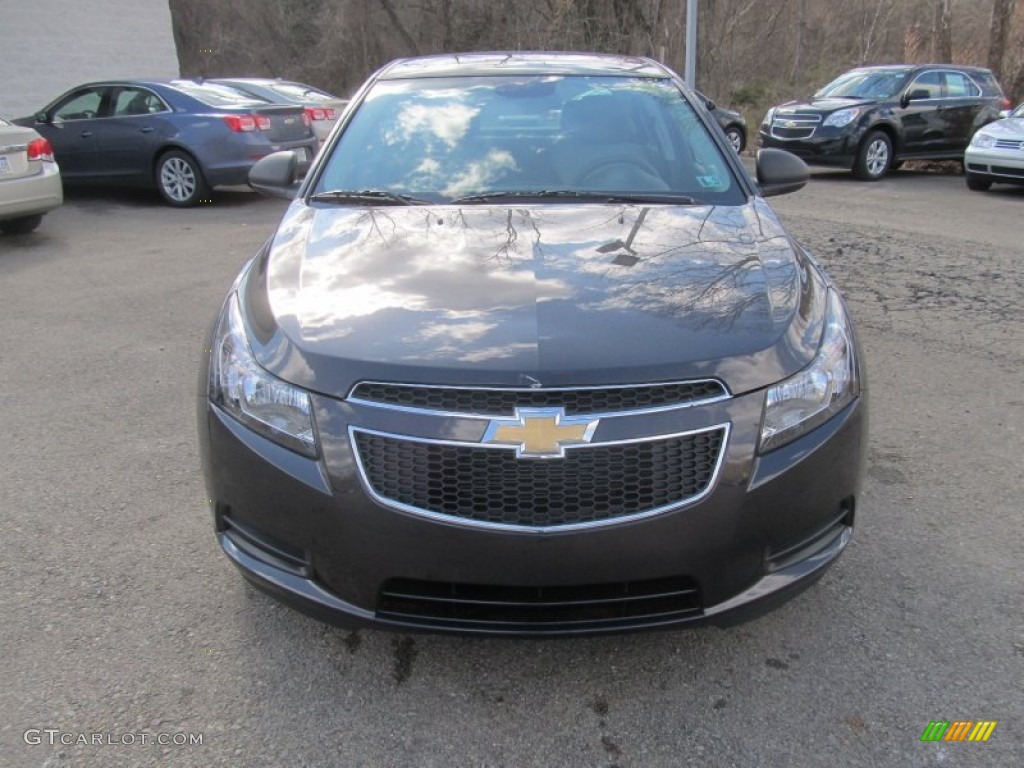 2014 Cruze LS - Tungsten Metallic / Jet Black/Medium Titanium photo #8