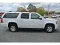 Summit White - Suburban LT 4x4 Photo No. 6