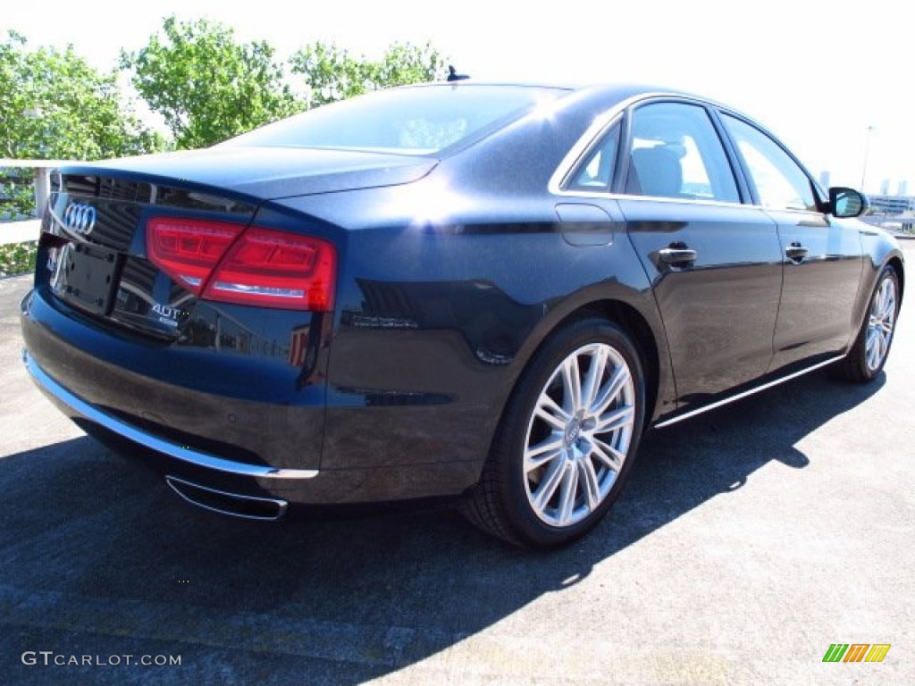 2014 A8 4.0T quattro - Moonlight Blue Metallic / Titanium Gray photo #2