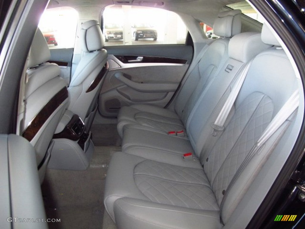 2014 Audi A8 4.0T quattro Rear Seat Photo #92356278