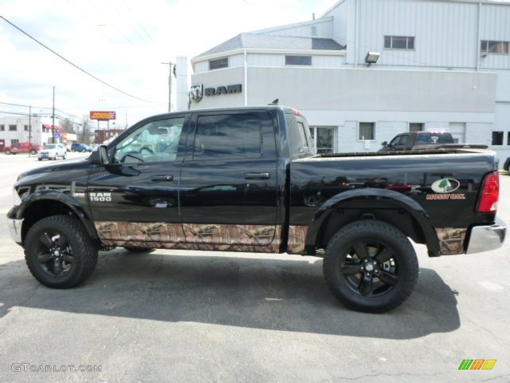 2014 1500 Mossy Oak Edition Crew Cab 4x4 - Black / Canyon Brown/Light Frost Beige photo #2