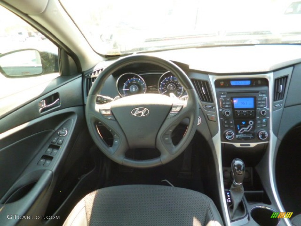 2011 Sonata SE 2.0T - Midnight Black / Black photo #14
