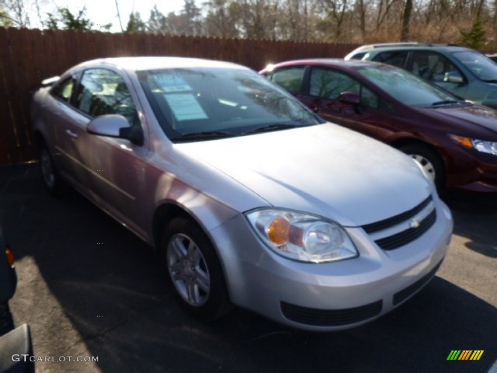 2005 Ultra Silver Metallic Chevrolet Cobalt LS Coupe 92344293 Photo 2