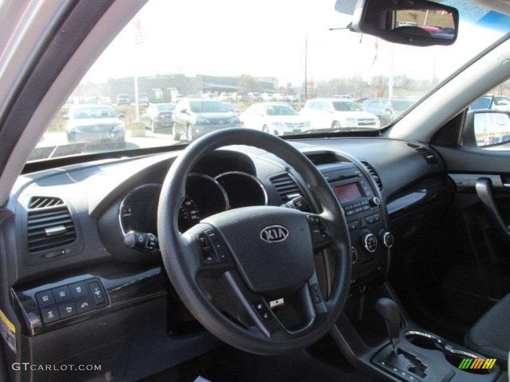 2011 Sorento LX AWD - Bright Silver / Black photo #10