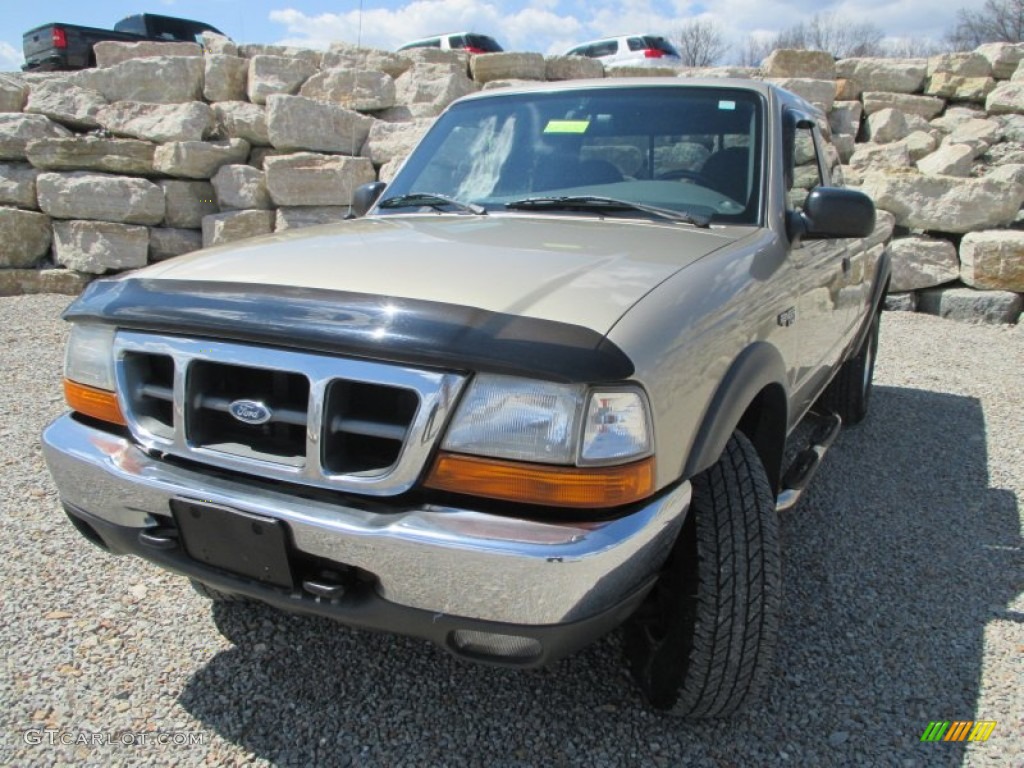 1999 Ranger XLT Extended Cab 4x4 - Harvest Gold Metallic / Dark Graphite photo #2