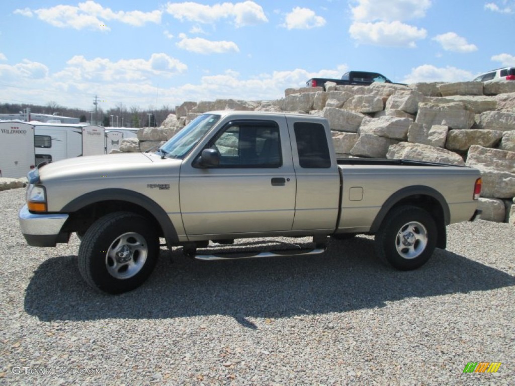 1999 Ranger XLT Extended Cab 4x4 - Harvest Gold Metallic / Dark Graphite photo #3