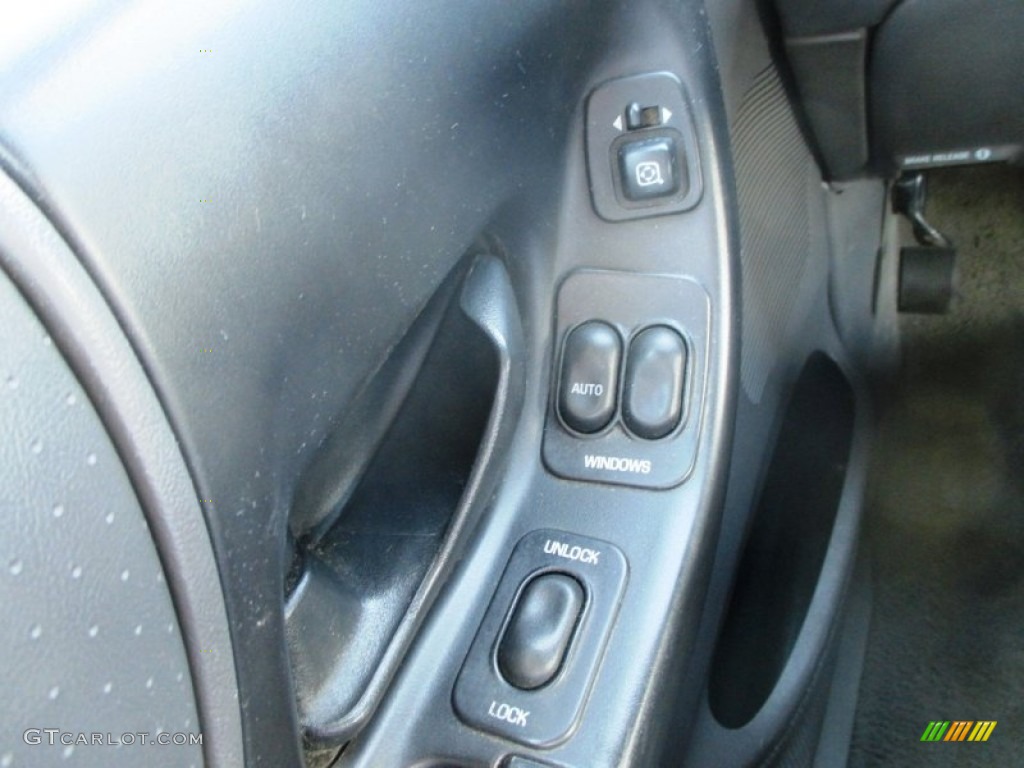 1999 Ford Ranger XLT Extended Cab 4x4 Controls Photo #92368254