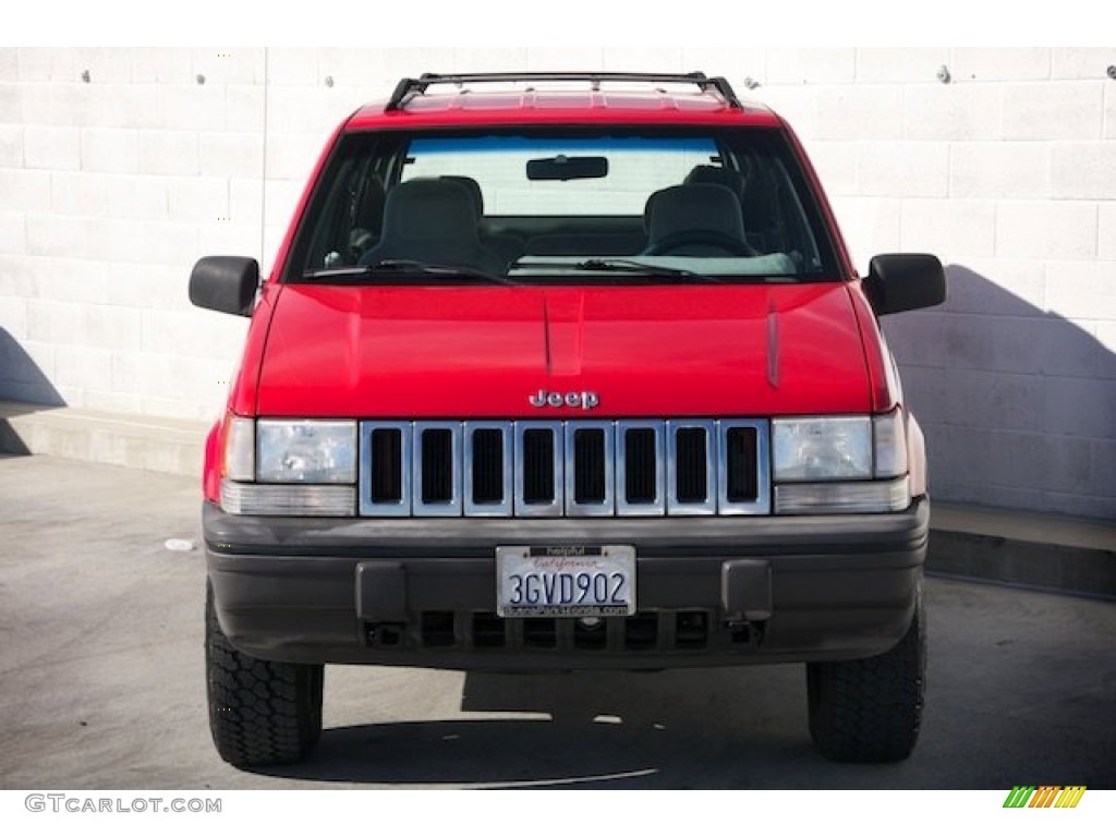 1994 Grand Cherokee SE 4x4 - Flame Red / Gray photo #8