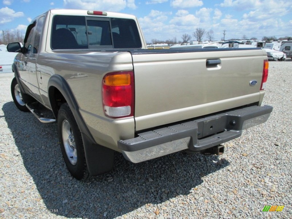 1999 Ranger XLT Extended Cab 4x4 - Harvest Gold Metallic / Dark Graphite photo #21