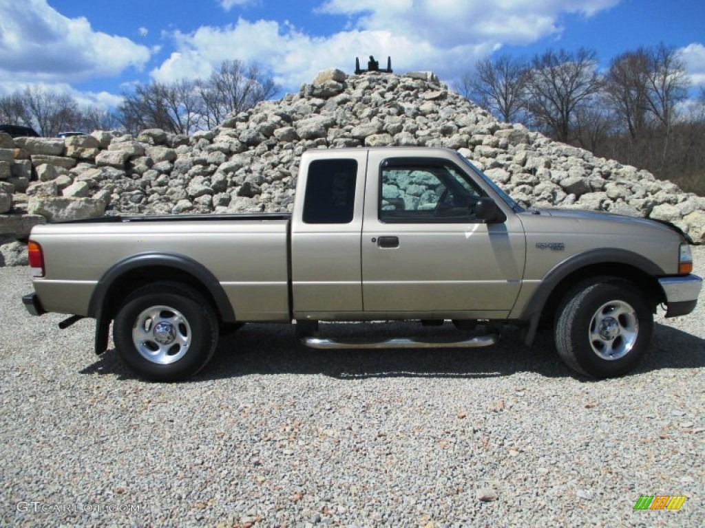 1999 Ranger XLT Extended Cab 4x4 - Harvest Gold Metallic / Dark Graphite photo #28