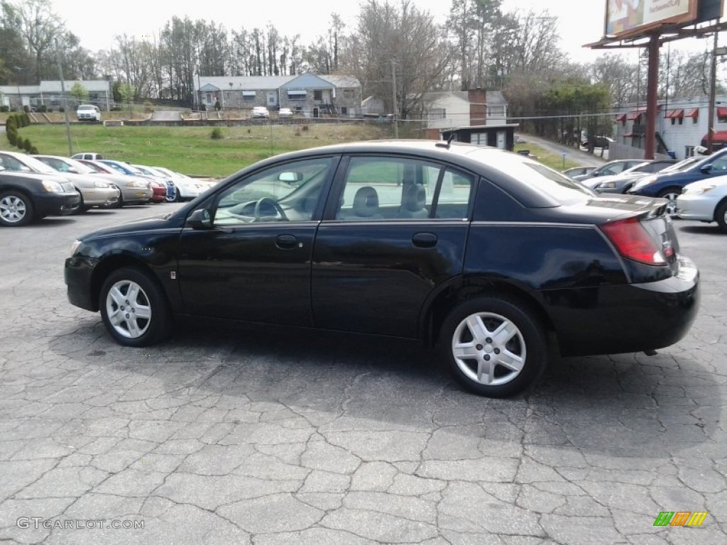 2007 ION 2 Sedan - Black Onyx / Gray photo #7