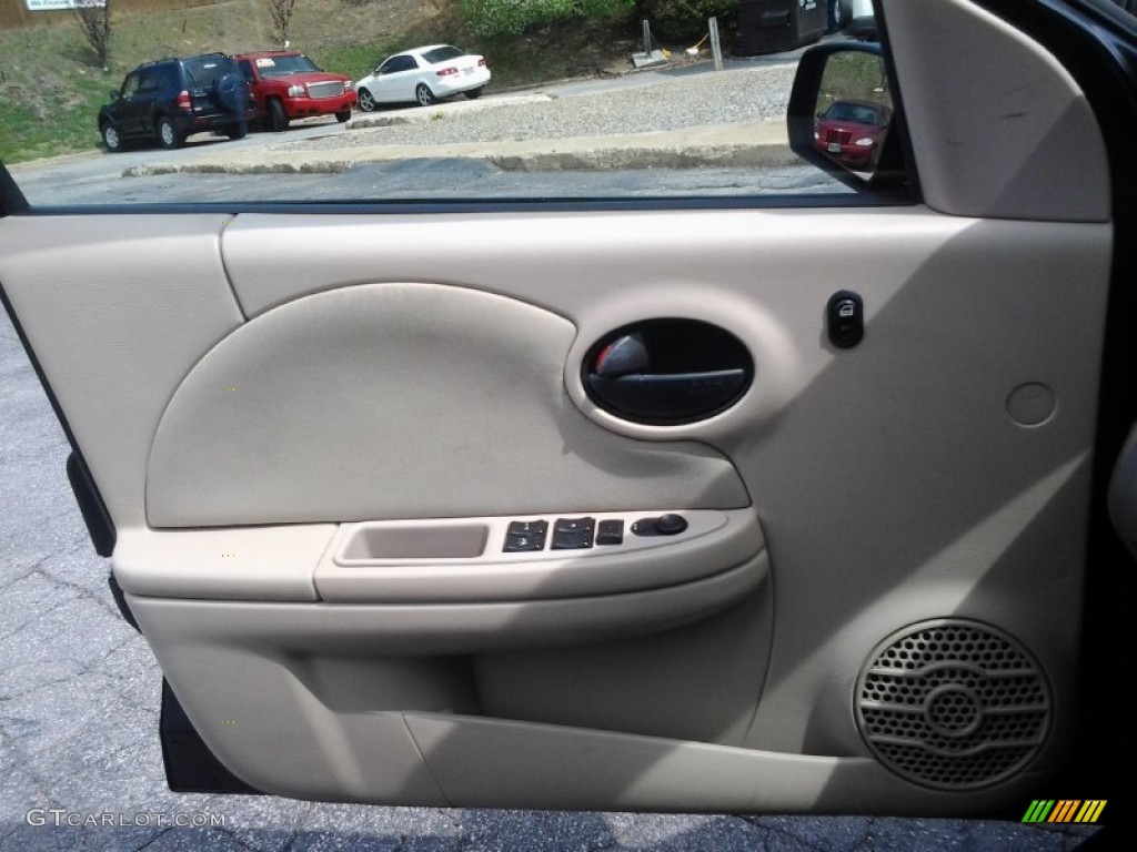 2007 ION 2 Sedan - Black Onyx / Gray photo #13