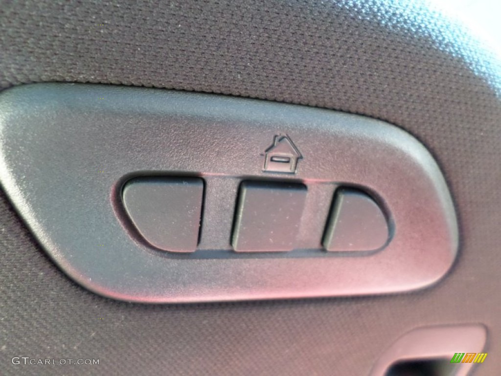 2014 Chevrolet Corvette Stingray Coupe Controls Photo #92374092