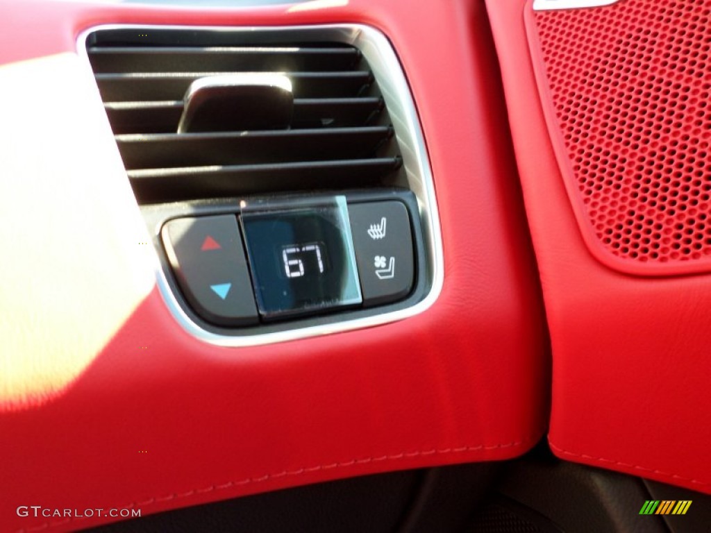 2014 Chevrolet Corvette Stingray Coupe Controls Photo #92374113