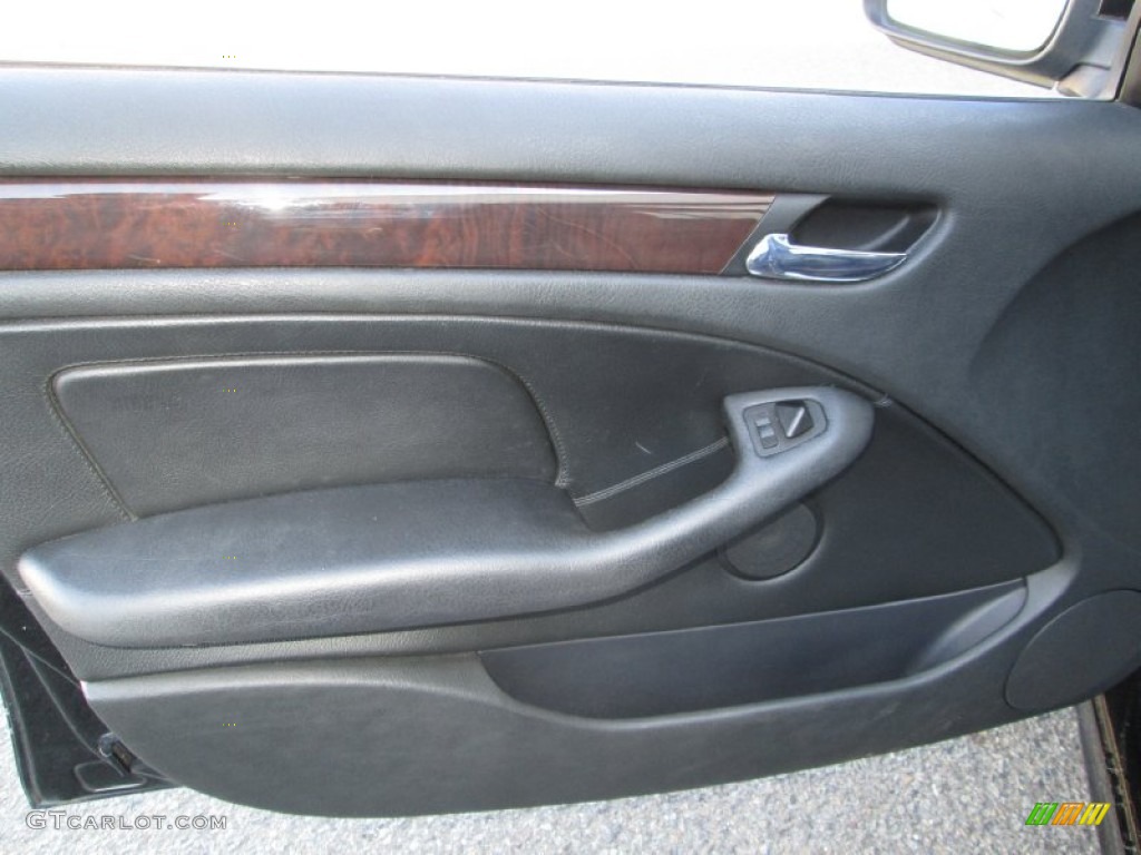2002 3 Series 325xi Wagon - Jet Black / Black photo #26