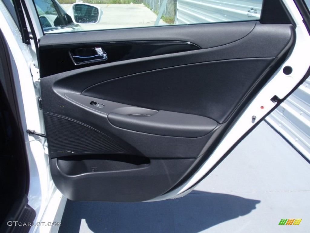 2014 Sonata SE - Pearl White / Black photo #19