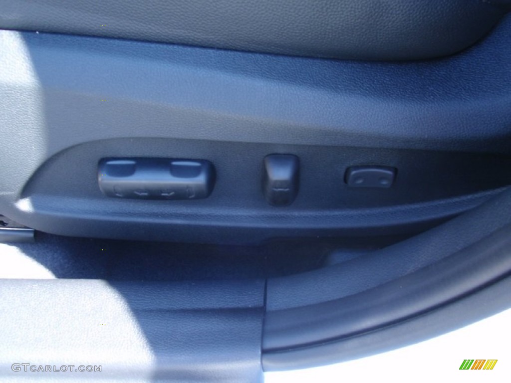 2014 Sonata SE - Pearl White / Black photo #26