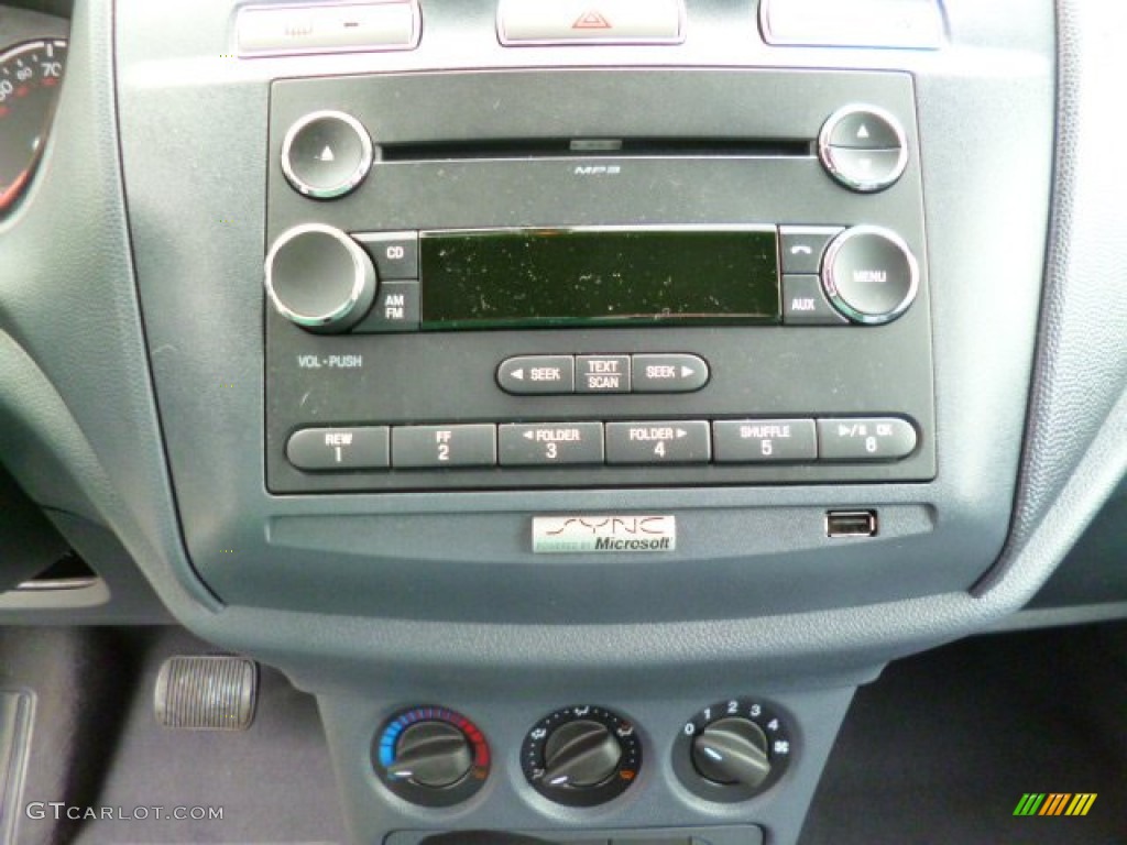 2013 Ford Transit Connect XLT Premium Wagon Audio System Photo #92392905