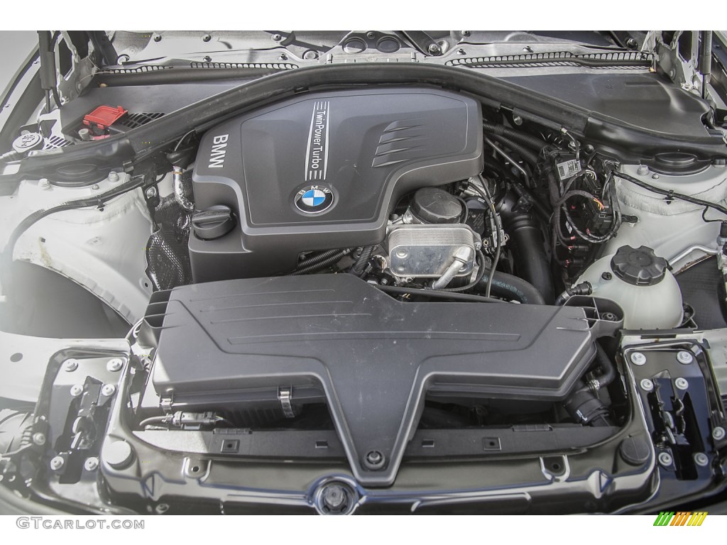 2013 BMW 3 Series 328i Sedan Engine Photos